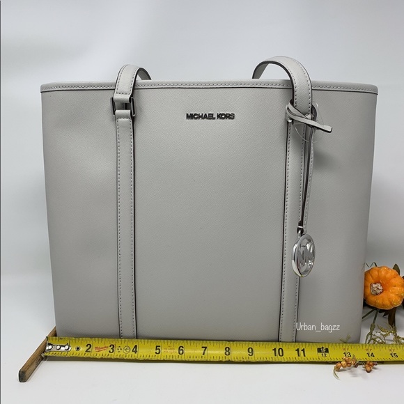 Michael Kors Sady Medium Tote - Picture 3 of 11